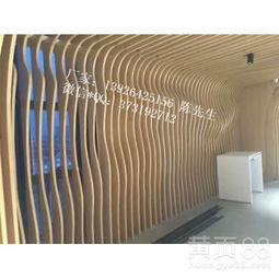 木色吊頂鋁方通 安裝間距與金屬裝飾建材的完美融合